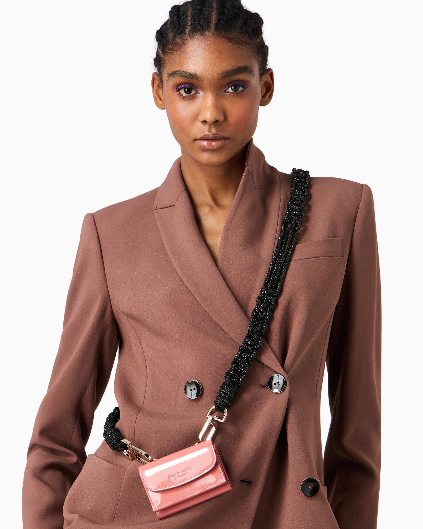 Portafogli trifold mini la Prima in vernice con tracolla in strass Slide 5