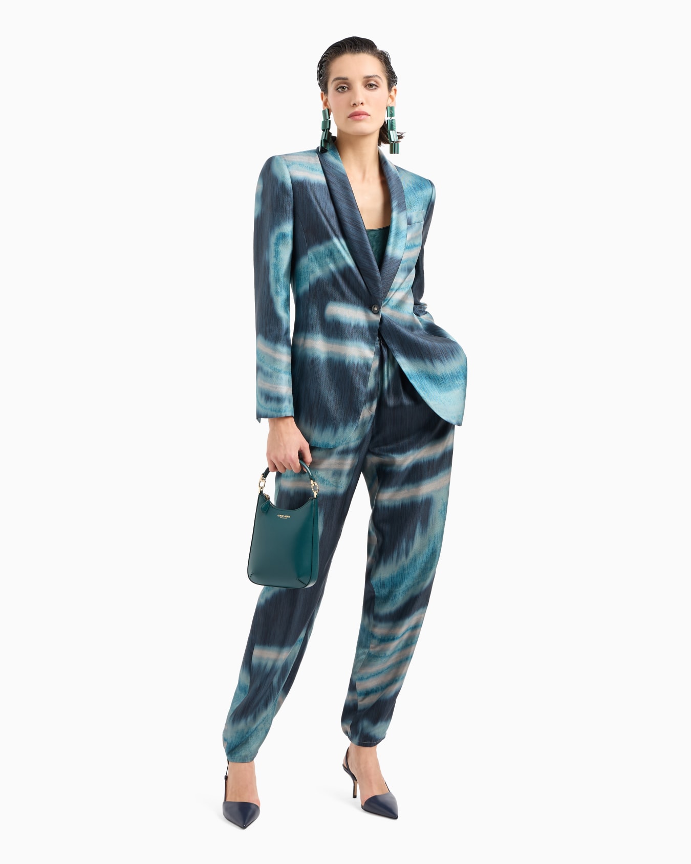 스몰 라 프리마 가죽 호보백 슬라이드 5