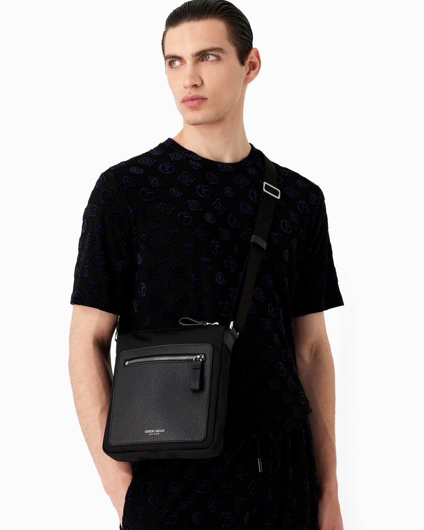 ASV crossbody bag in nylon and pebbled leather Slide 5