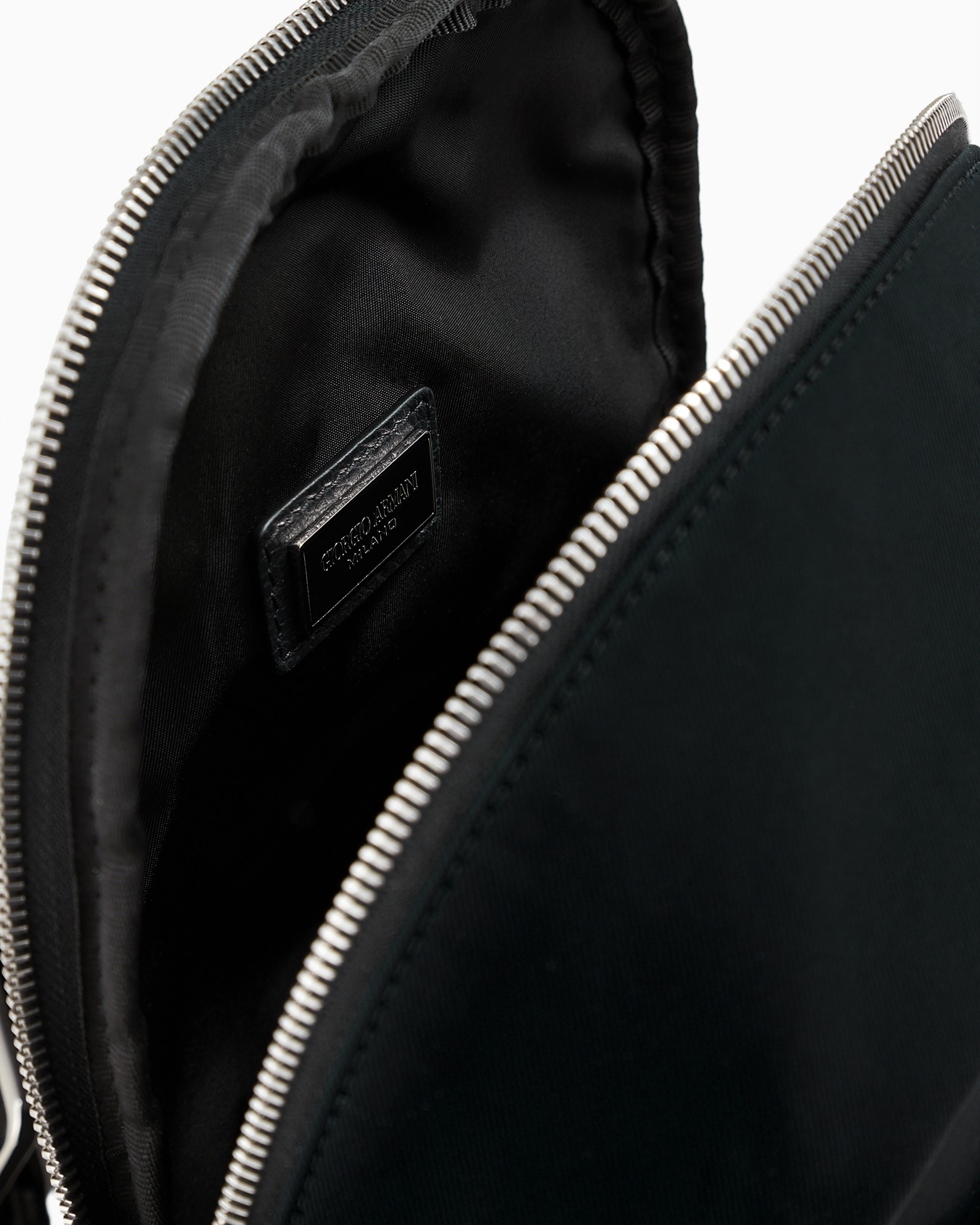 Zaino monospalla in nylon e pelle granata Slide 3