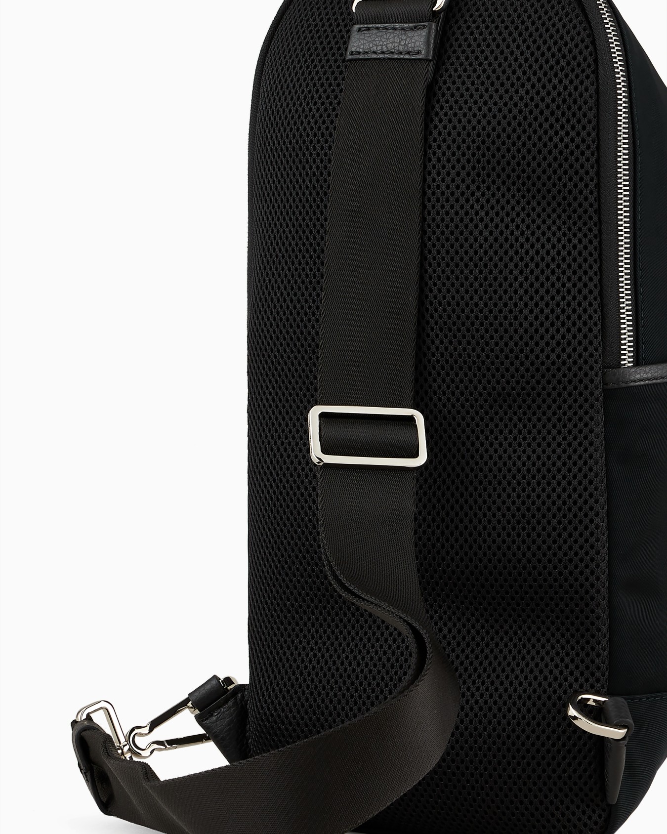 Zaino monospalla in nylon e pelle granata Slide 4