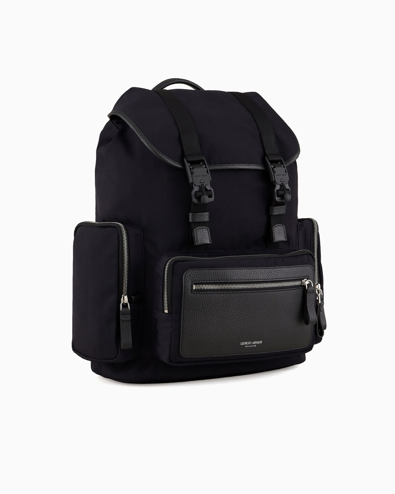 Rucksack aus recyceltem Nylon und genarbtem Leder Folie 1