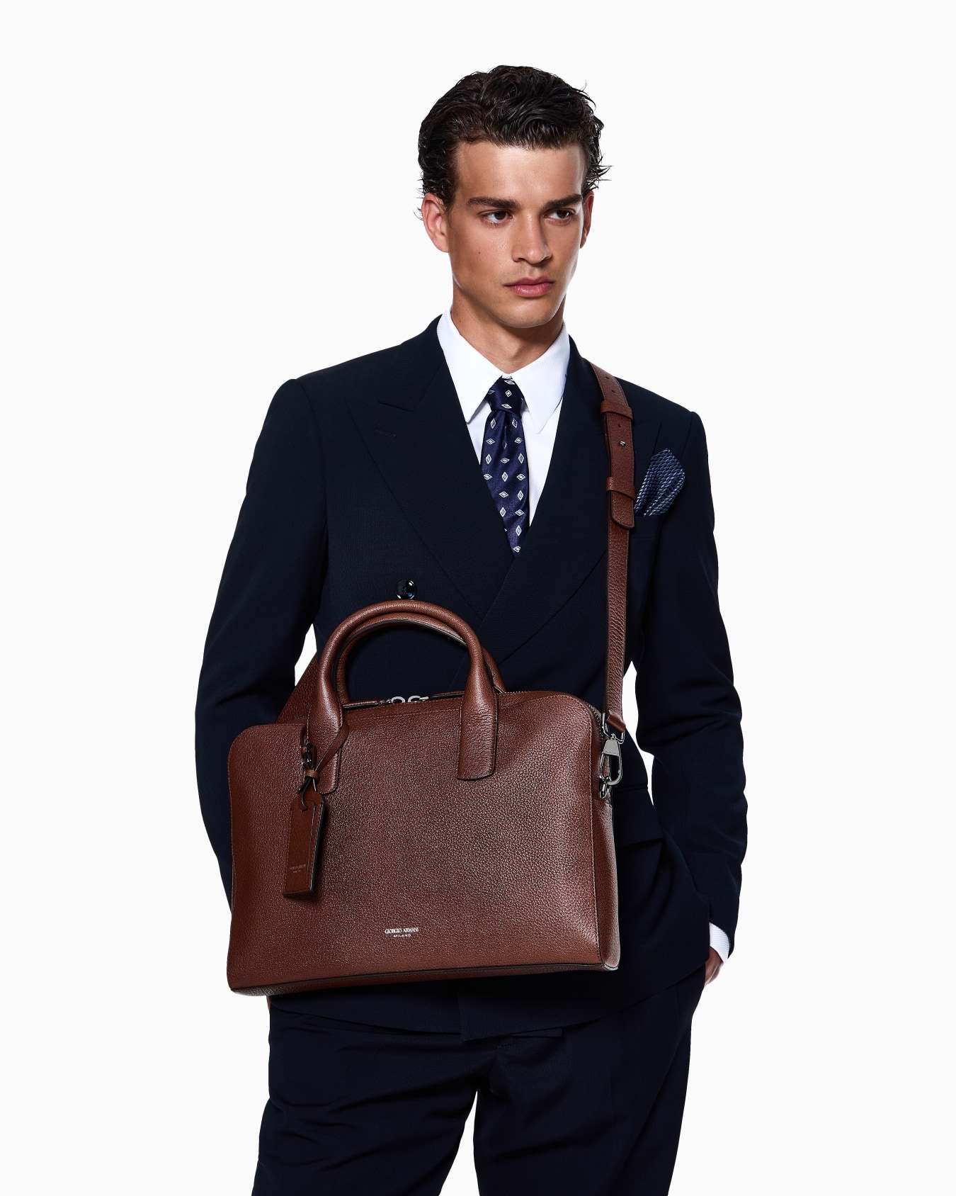 Pebbled leather briefcase Slide 6