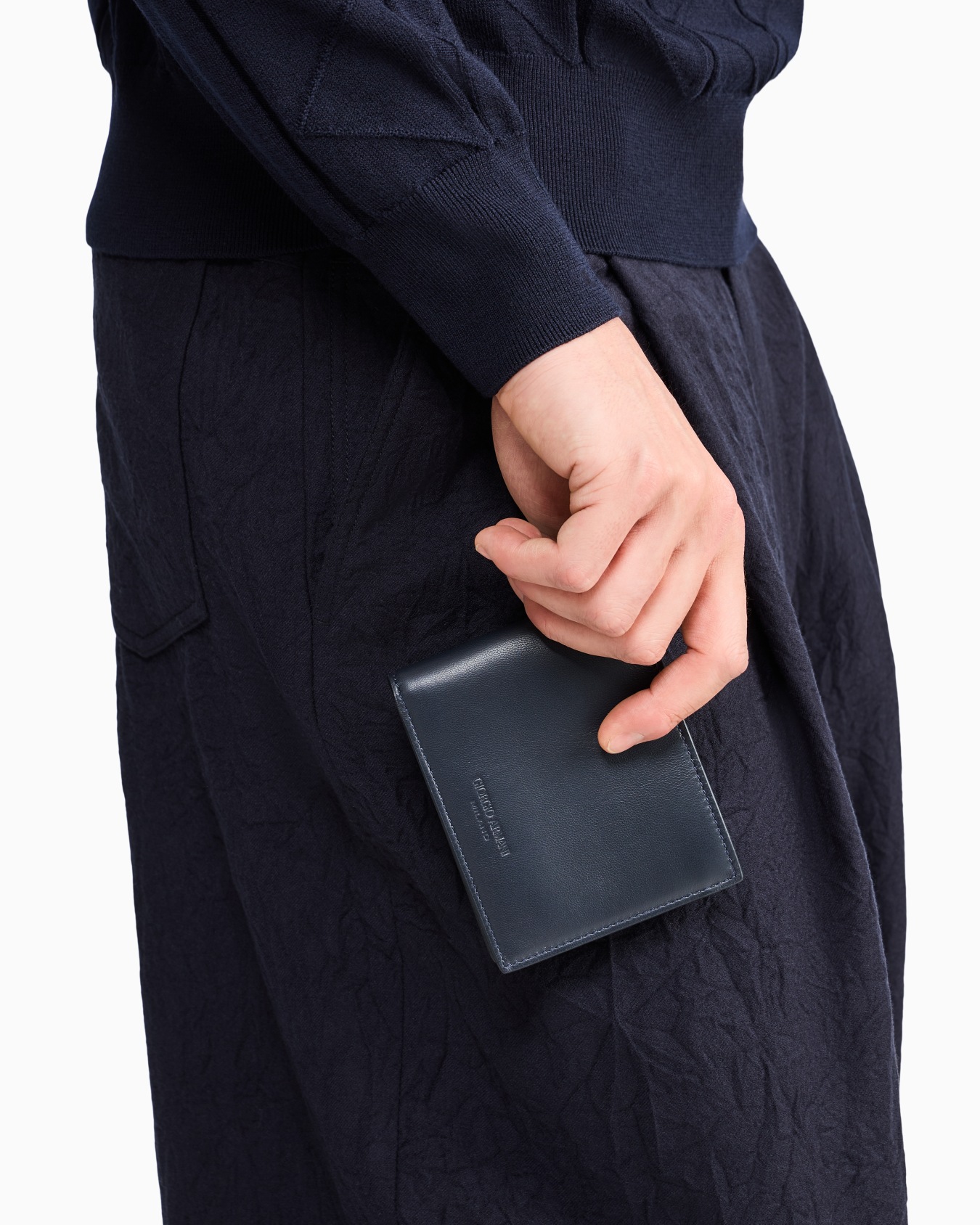 Bifold-Brieftasche Nappaleder mit Kartenfächern und Logo Folie 4