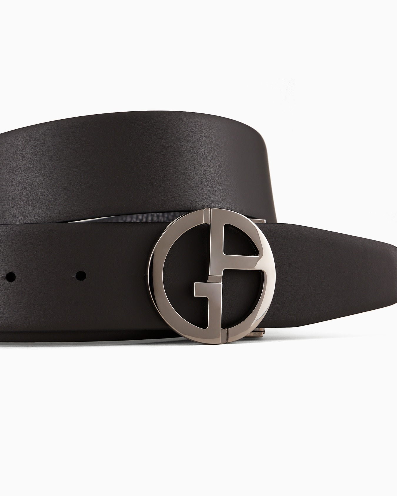 Reversible belt in smooth and pebbled leather Slide 3