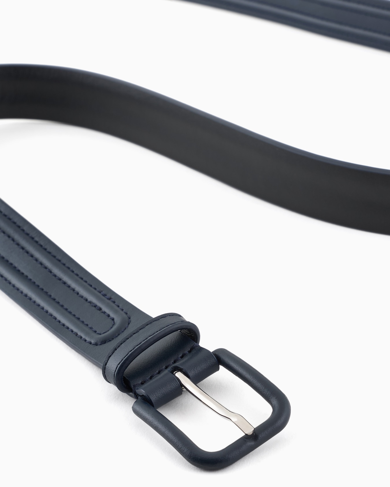 Leather belt with buckle Slide 1