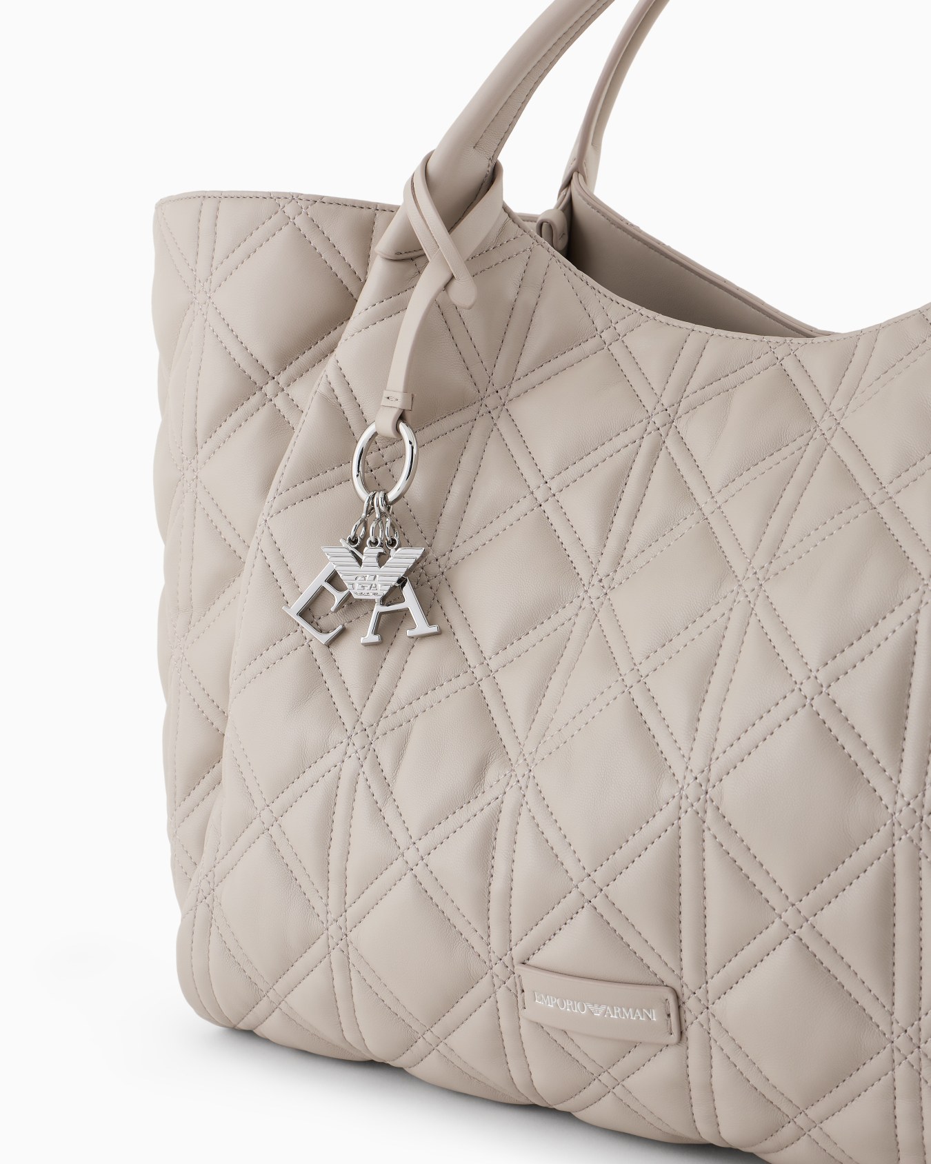 Quilted nappa leather-effect oversized shopper bag Slide 4
