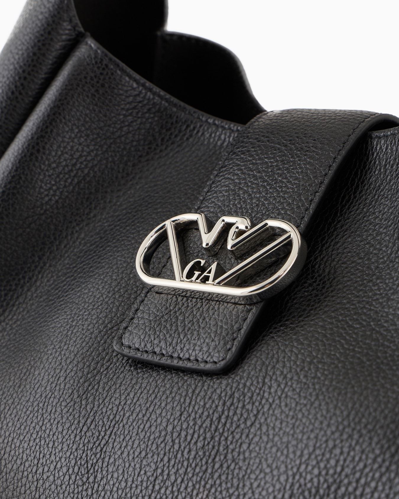 Leather hobo shoulder bag with eagle buckle Slide 4