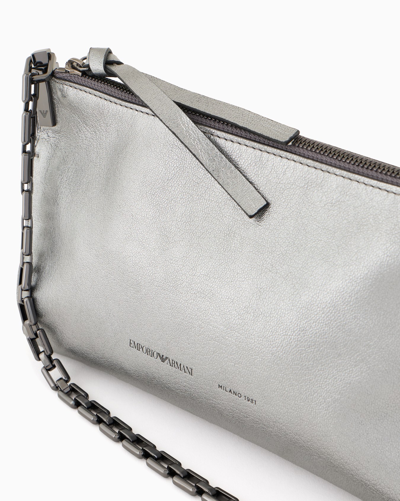 Metallic leather shoulder bag Slide 4