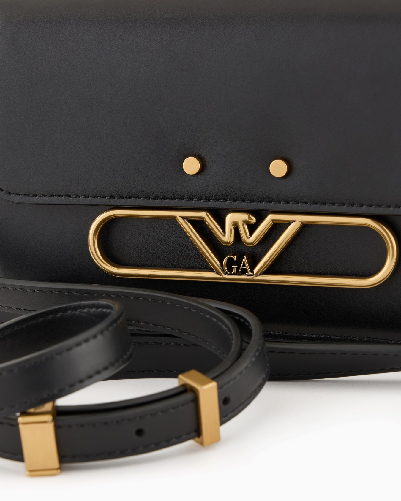 Smooth leather shoulder bag with metal eagle logo Slide 4