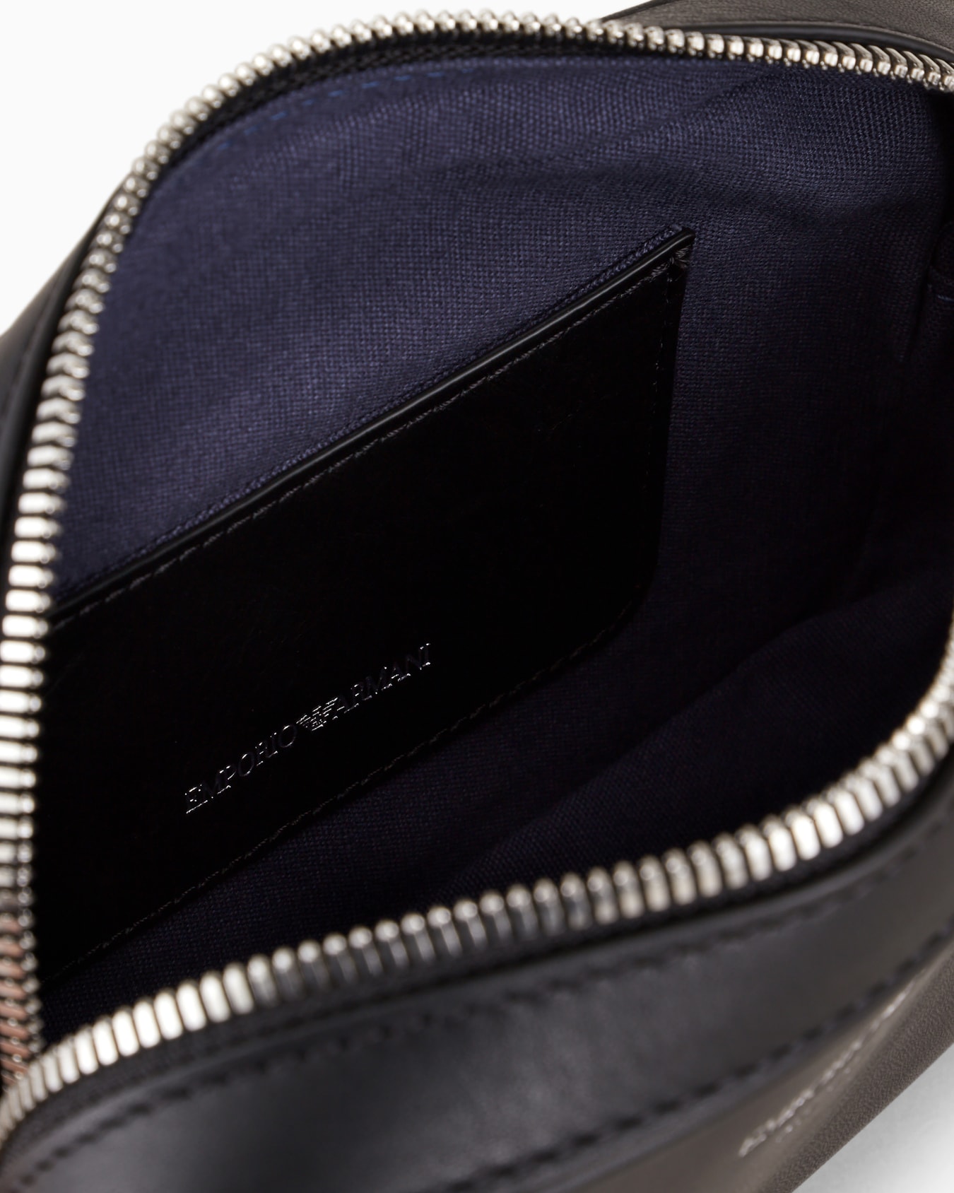 ASV crossbody camera case in ecological leather Slide 3