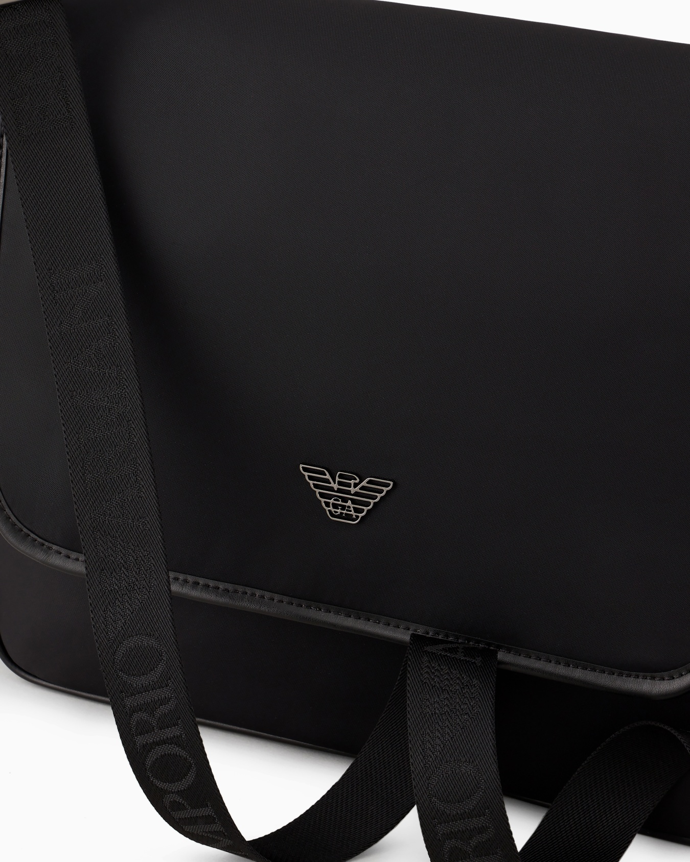 Borsa messenger in nylon riciclato Slide 4