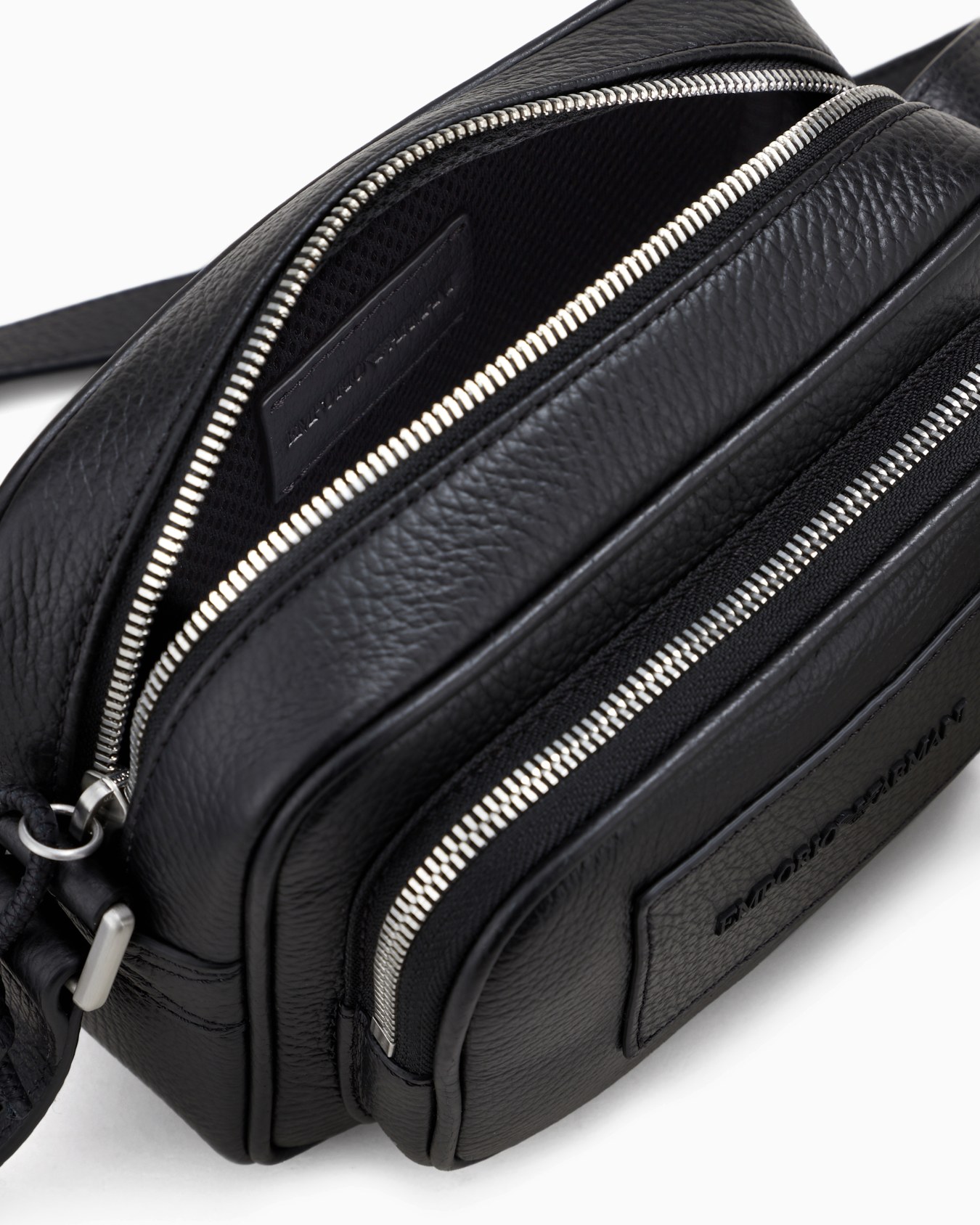 Tumbled-leather camera case with shoulder strap Slide 3