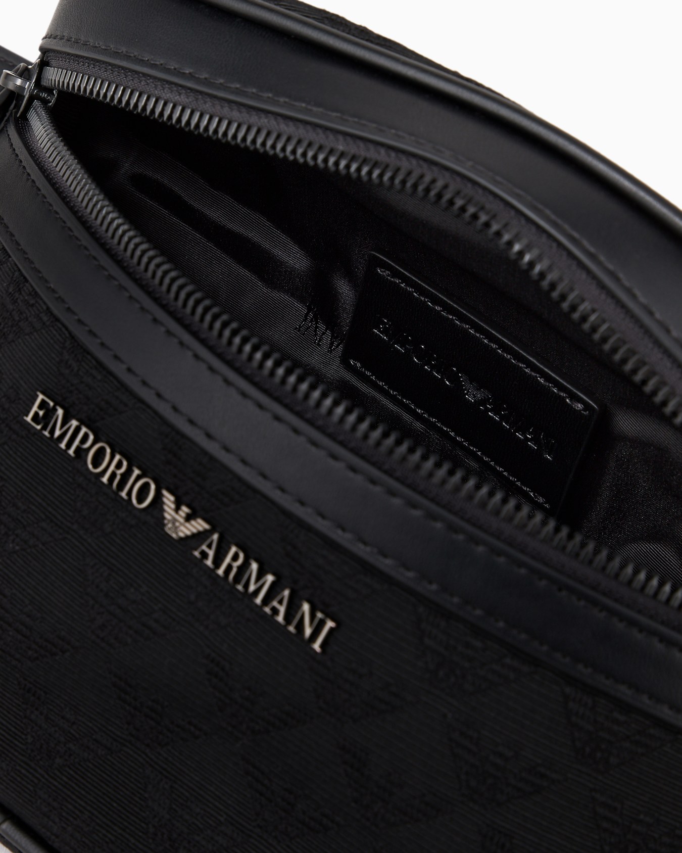 Nylon belt bag with all-over jacquard eagle Slide 3