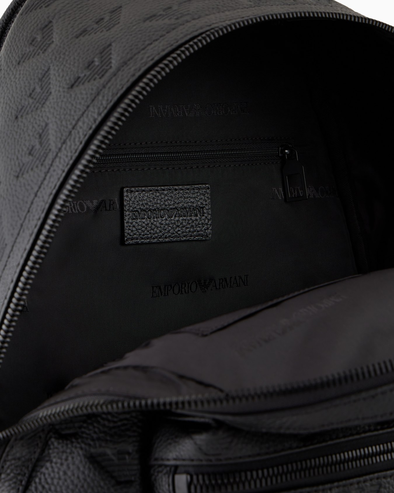 Round leather backpack with all-over embossed eagle Slide 3