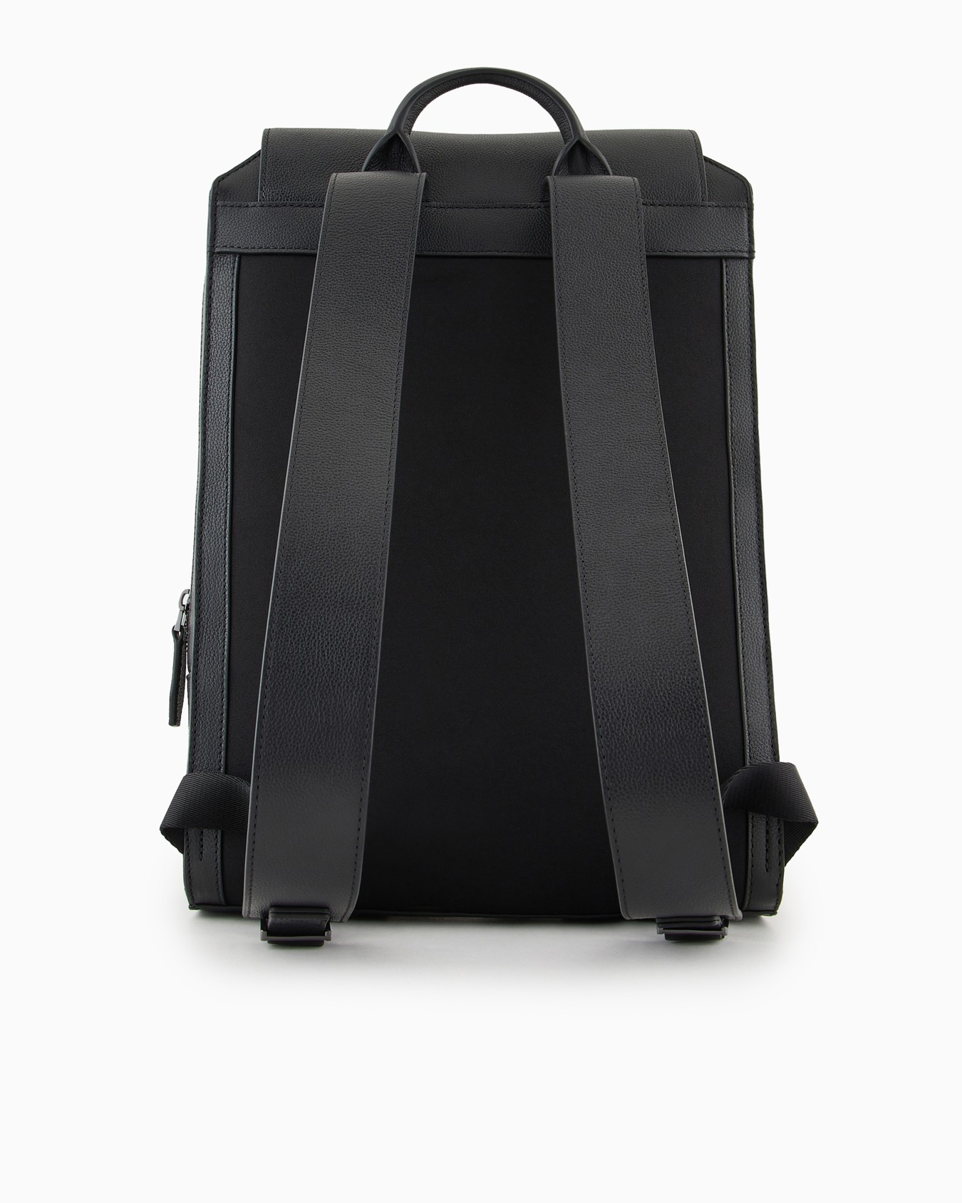Mochila con solapa y bolsillo para portátil en piel abatanada Diapositiva 2