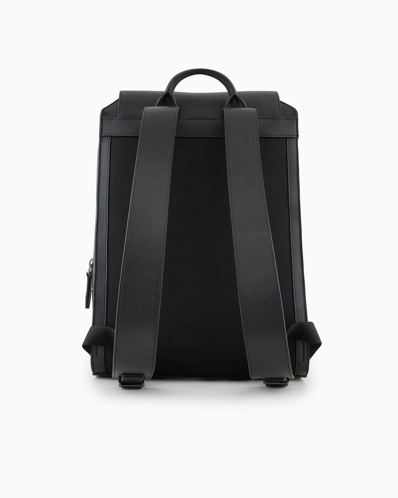 バックパック タンブルレザー製 フラップ＆ノートパソコン用コンパートメント スライドする 2