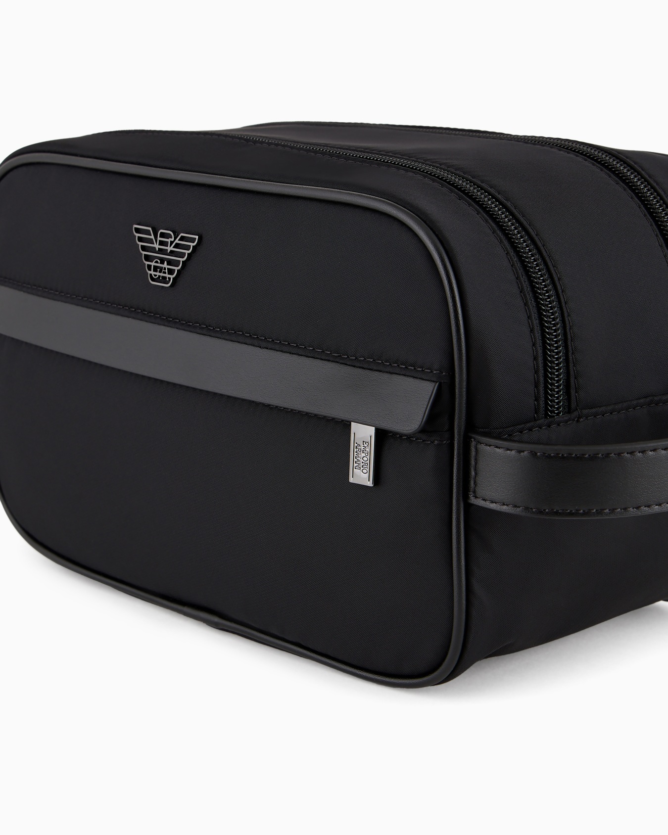 ASV recycled nylon washbag Diapositiva 4