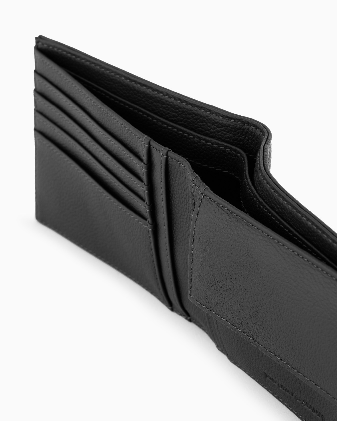 Portafoglio bifold con tasca esterna in pelle bottalata Slide 3