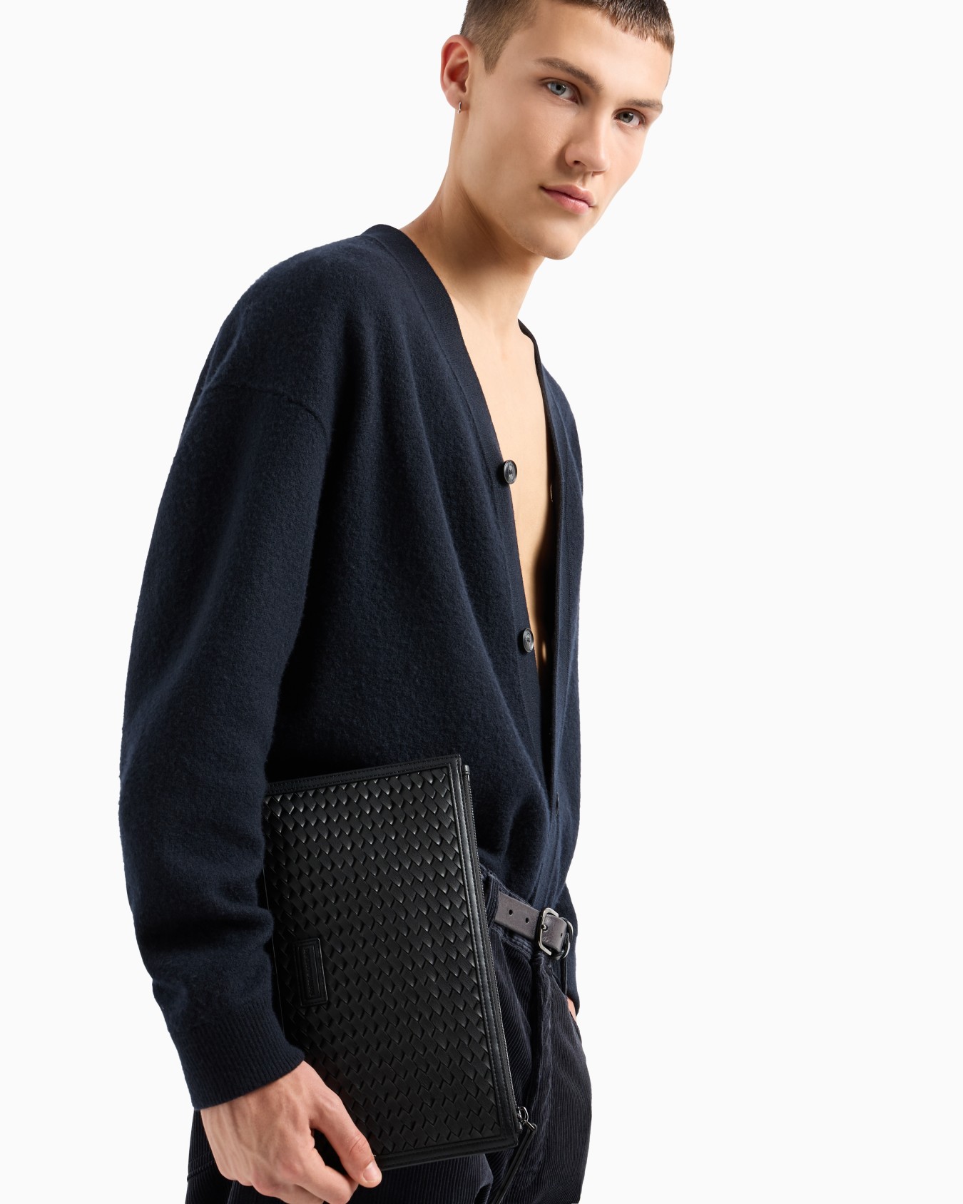 Woven pouch Slide 5