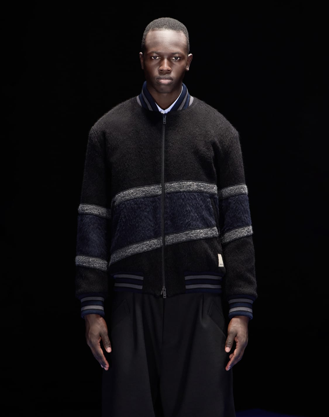 blouson-en-laine-et-mohair-mlangs-capsule-black-blue-asv--motif--emporio-armani