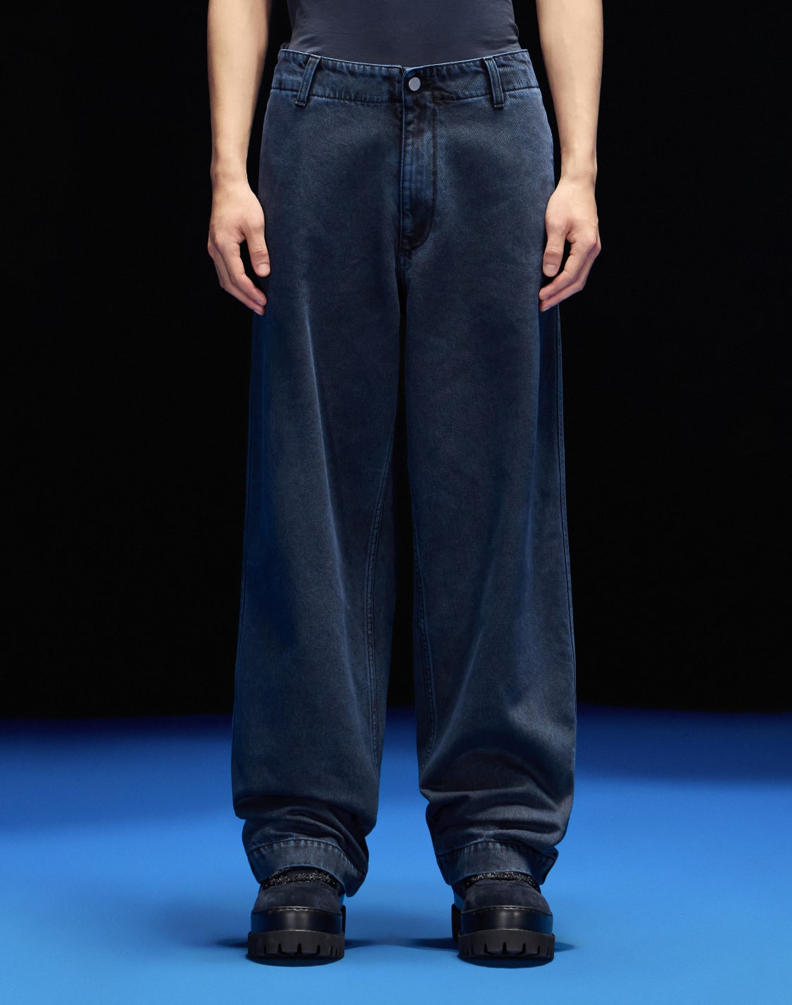 jean-en-denim-effet-marbr-imprim-capsule-black-blue-asv-bleu--emporio-armani