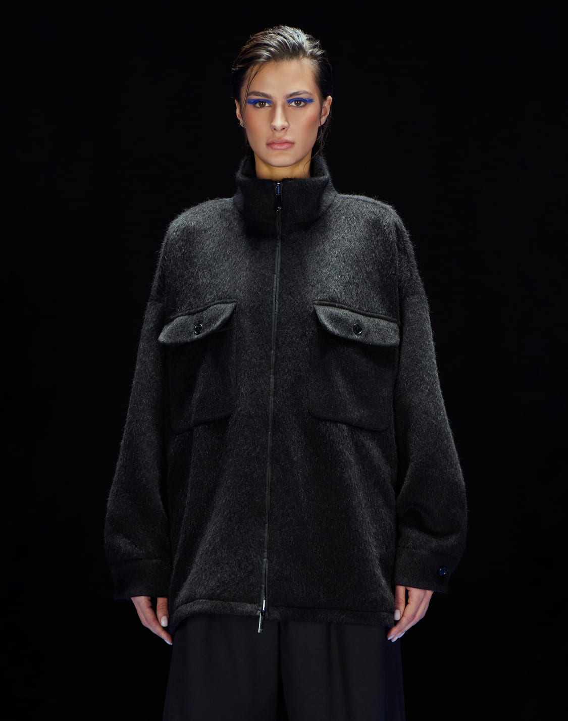 blouson-entirement-zipp-en-laine-vierge-et-mohair-capsule-black-blue-asv-noir--emporio-armani