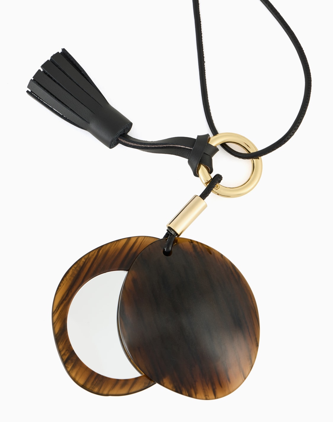 tais-charm-brown--armani-casa
