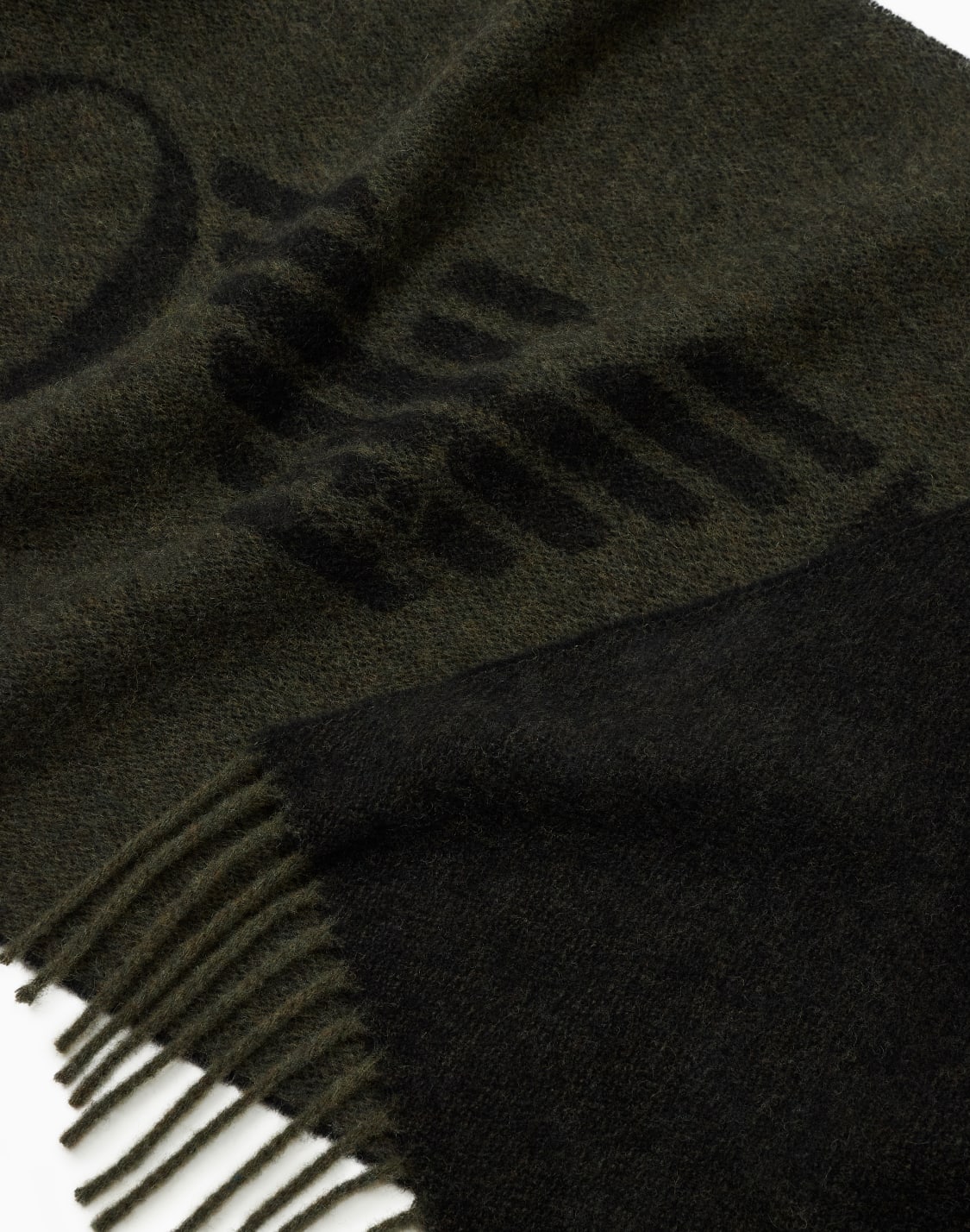 bufanda-bicolor-de-lana-con-maxiinscripcin-gris--emporio-armani