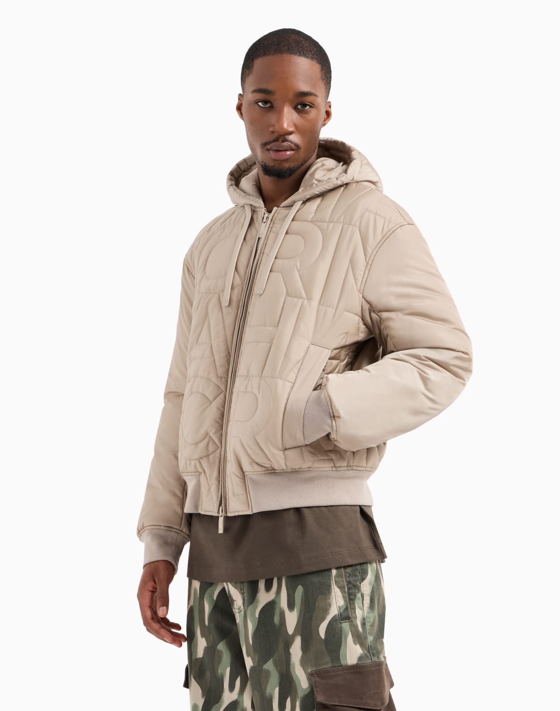 オルオバキルティングロゴ-フデッドパファブルゾン-ベジュ--armani-exchange