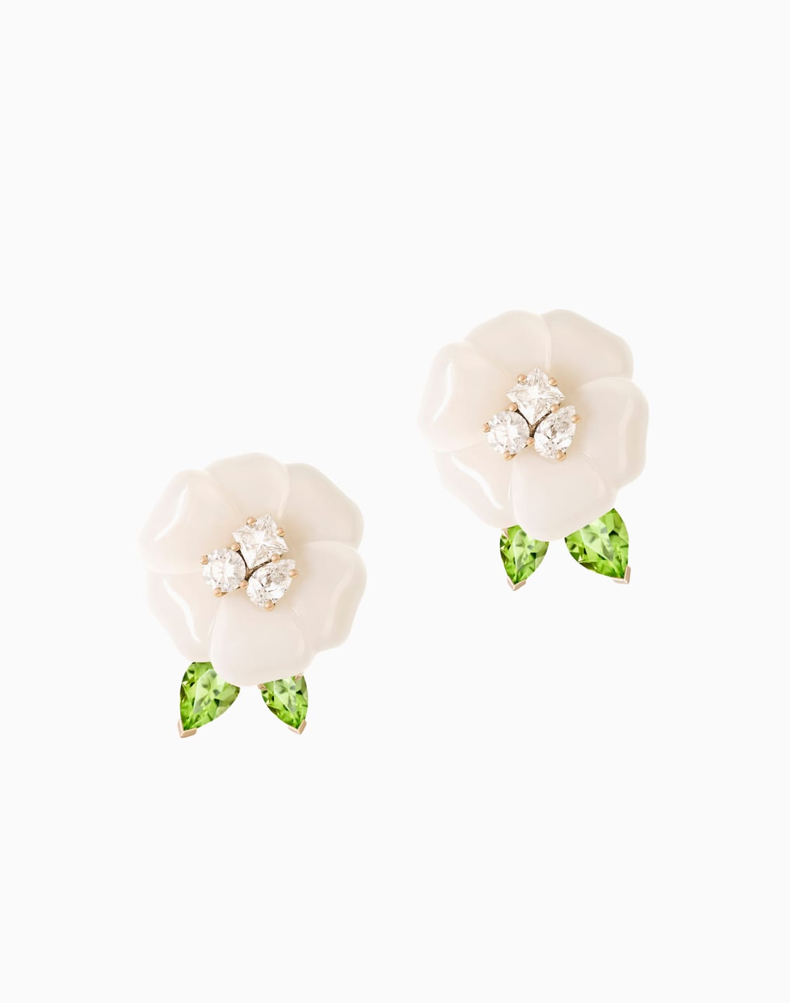 blanche-18k-gold-earrings-with-white-agate-diamonds-and-peridot-green--giorgio-armani