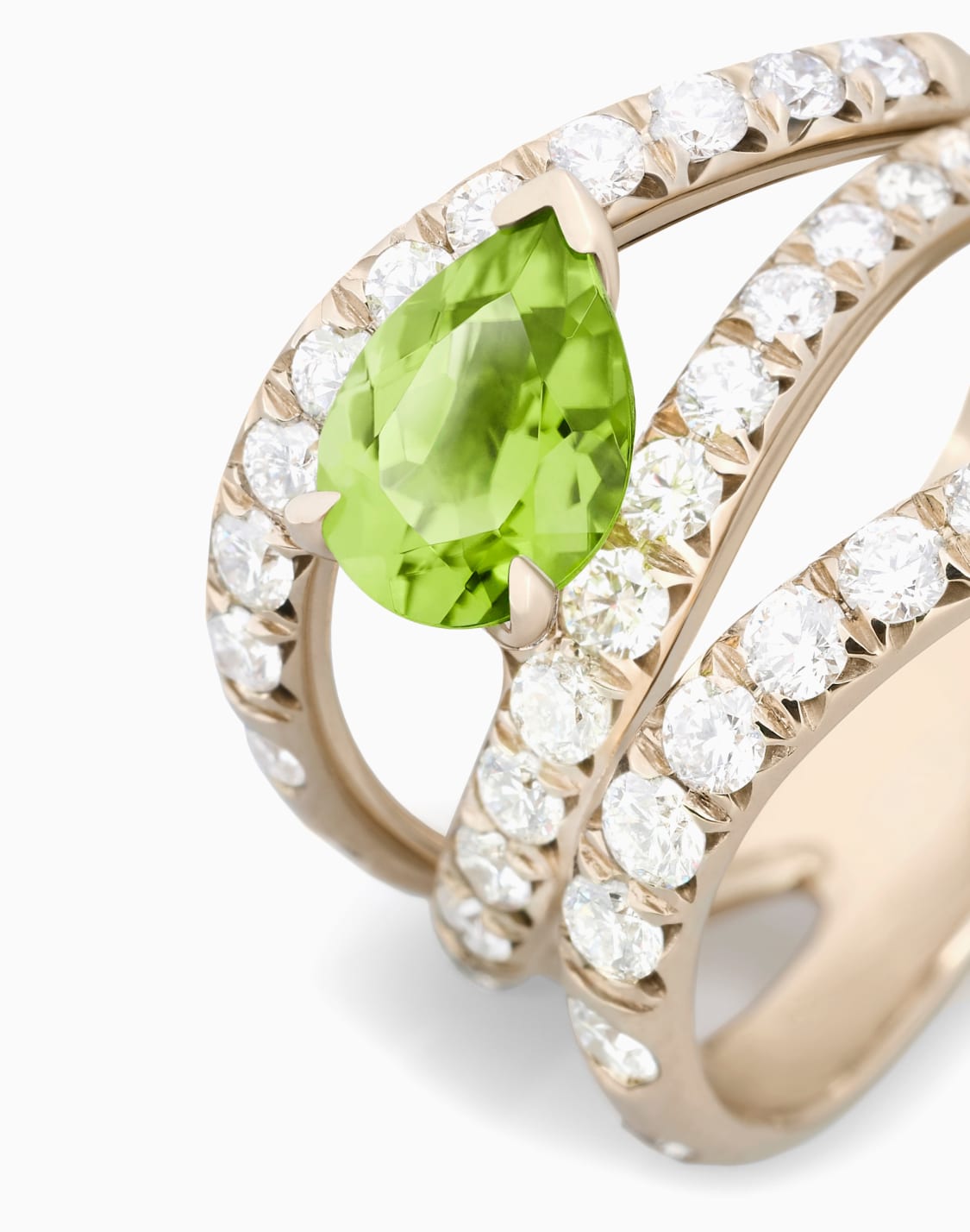 blanche-18k-gold-ring-with-diamonds-and-peridot-green--giorgio-armani