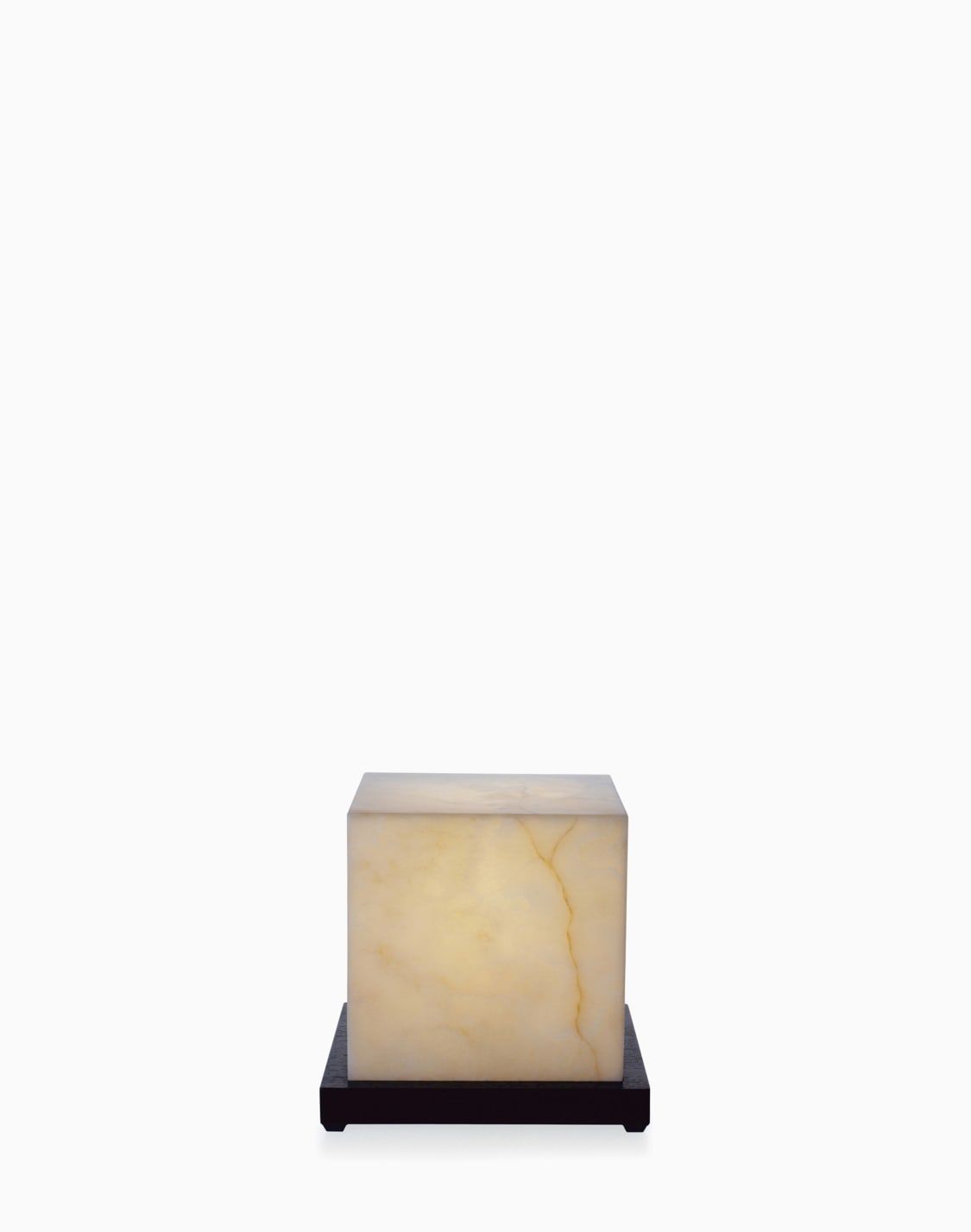 alabaster-table-lamp-beige--armani-casa