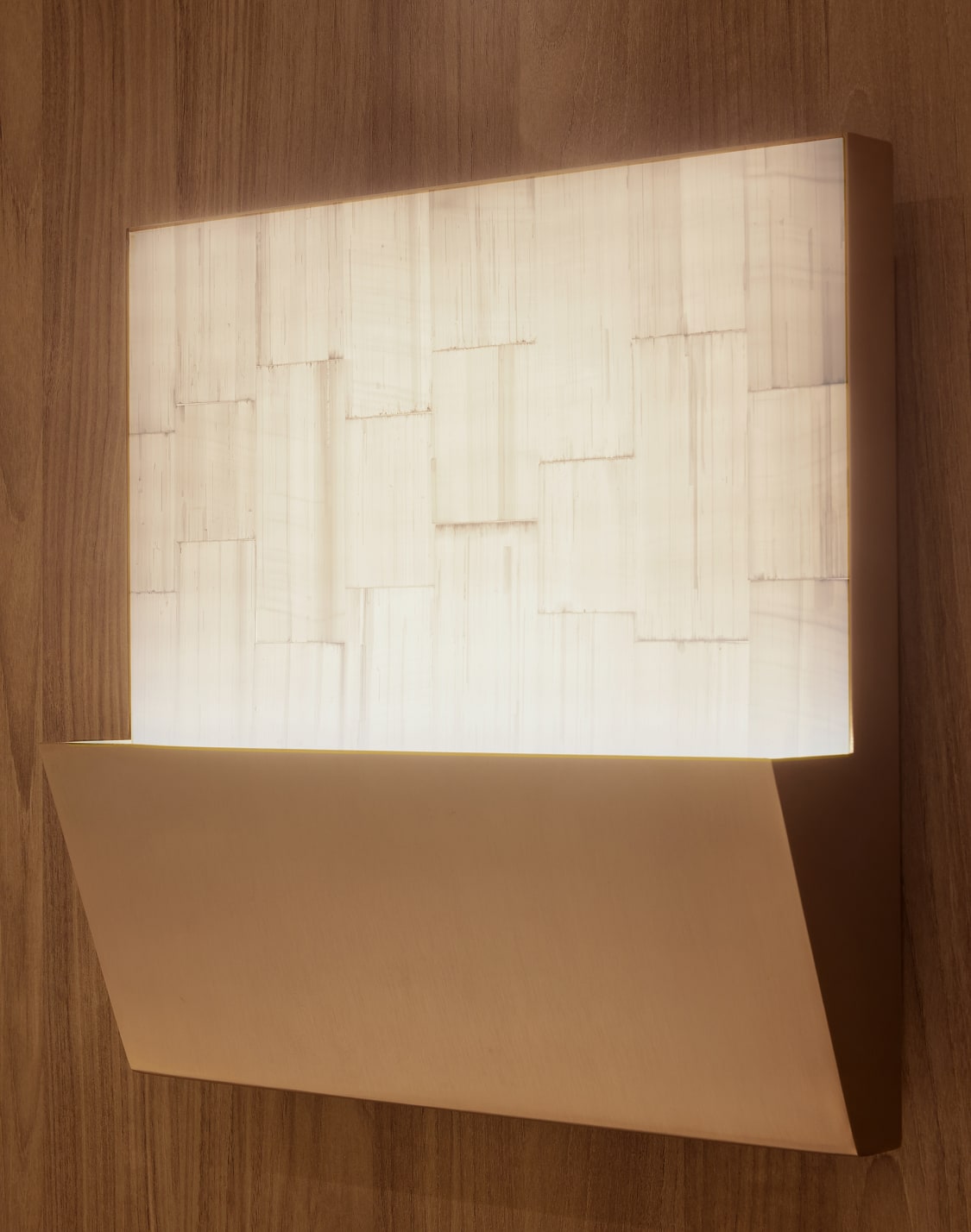 opera-wall-light-white--armani-casa