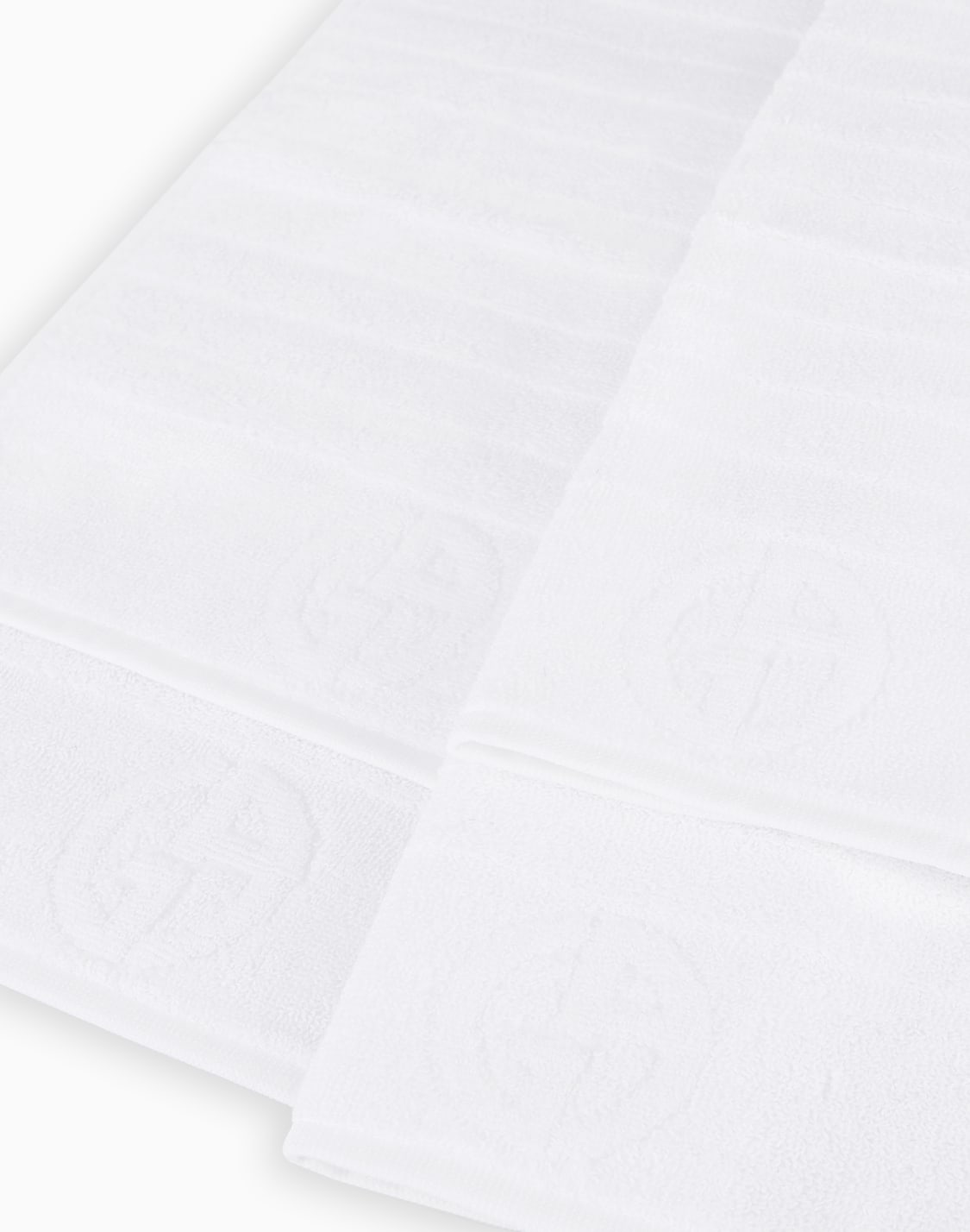 dorotea-set-of-4-towels-with-bag-white--armani-casa