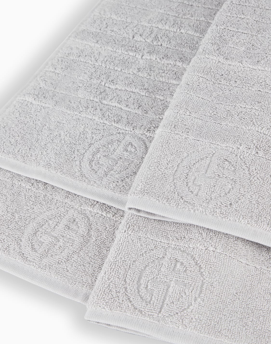 dorotea-set-of-4-towels-with-bag-grey--armani-casa