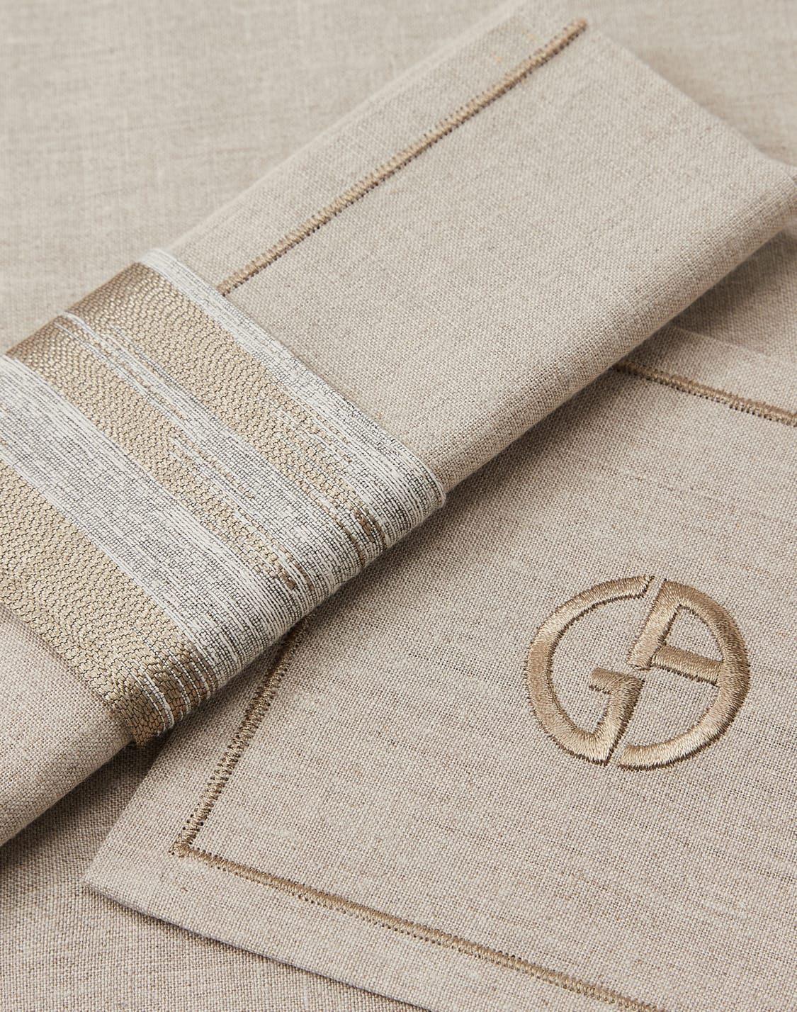 cool-テブルセット-プレスマットコスタナプキンナプキンホルダ付き-ベジュ--armani-casa