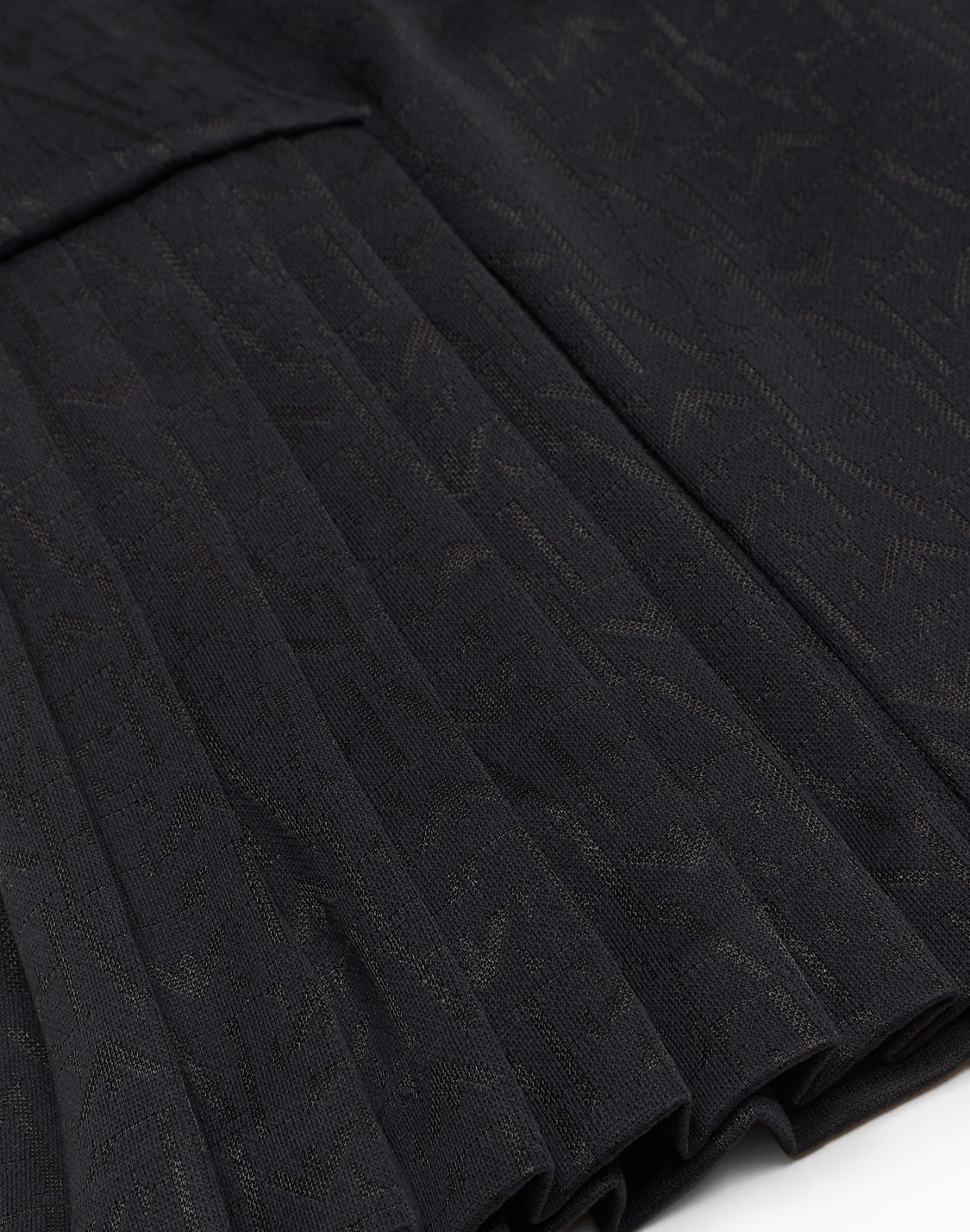 ノスリブドレス-ジャカドロゴレタリングプリツヘム-ネイビブル--emporio-armani