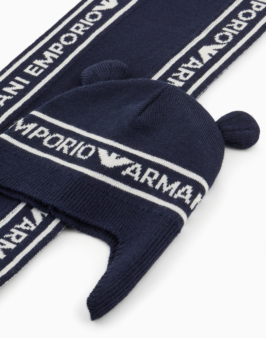 scarf-and-beanie-set-in-a-virgin-wool-blend-with-jacquard-logo-lettering-navy-blue--emporio-armani