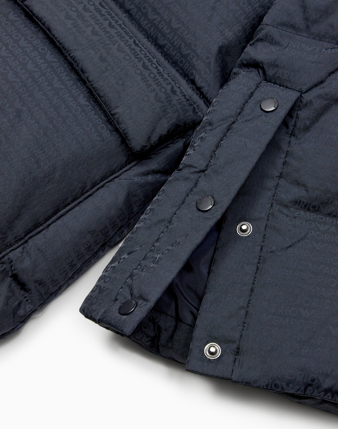 asv-hooded-quilted-nylon-puffer-jacket-with-logo-lettering-and-recycled-down-navy-blue--emporio-armani