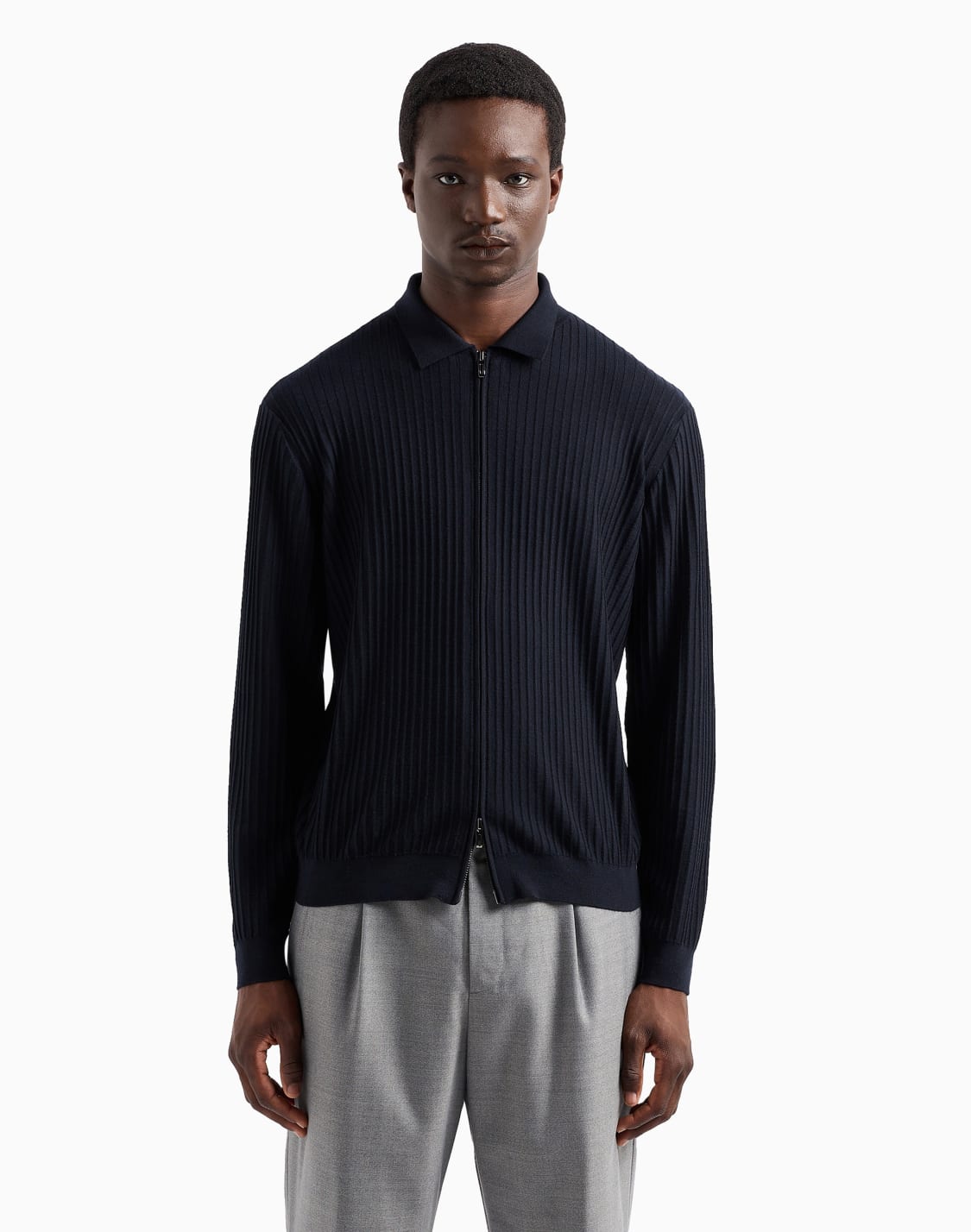 travel-essential-virgin-wool-cardigan-with-zip-and-rib-effect-navy_blue--emporio-armani