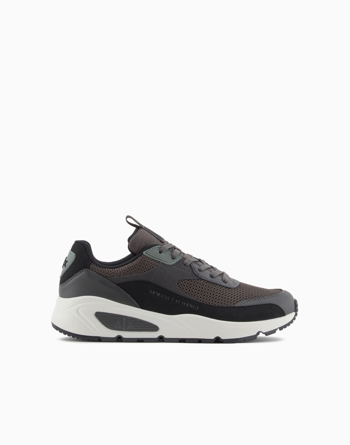 zapatillas-deportivas-en-tejido-tcnico-malla-y-ante-marrn--armani-exchange