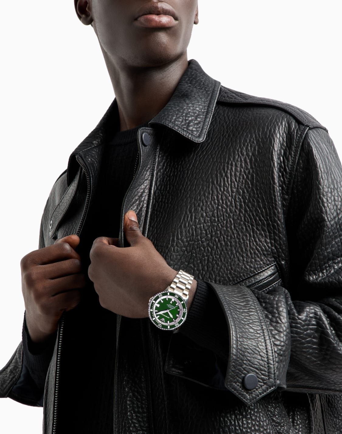 montre-automatique-sea-explorer-en-acier-inoxydable-multicolore--emporio-armani