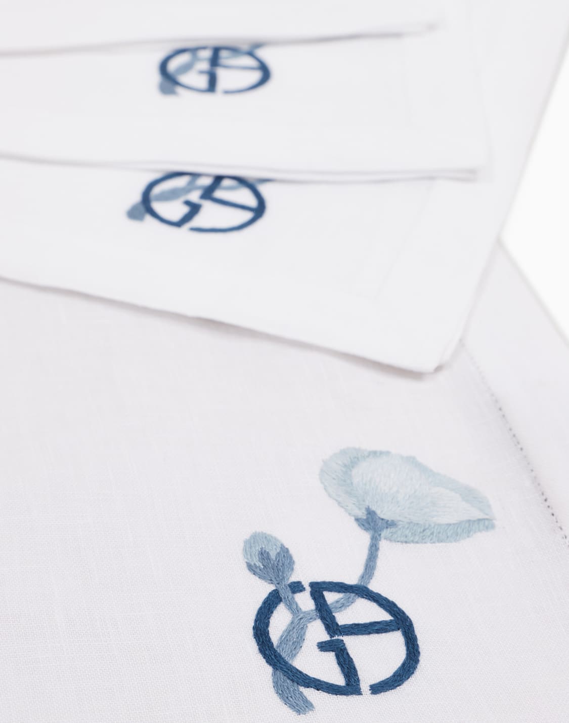 プレスマット-ホワイト--armani-casa