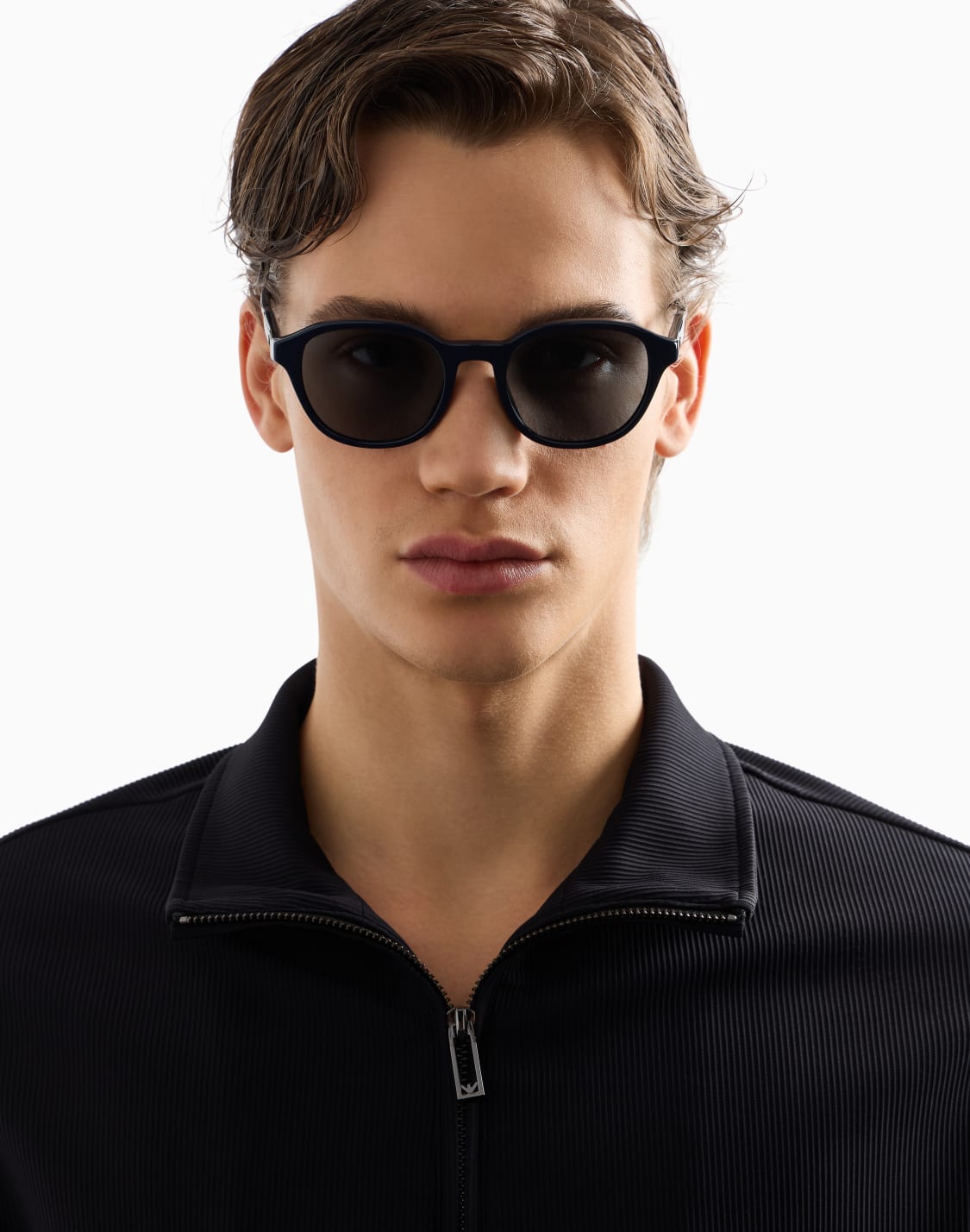 occhiali-da-sole-da-uomo-forma-phantos-blu--emporio-armani
