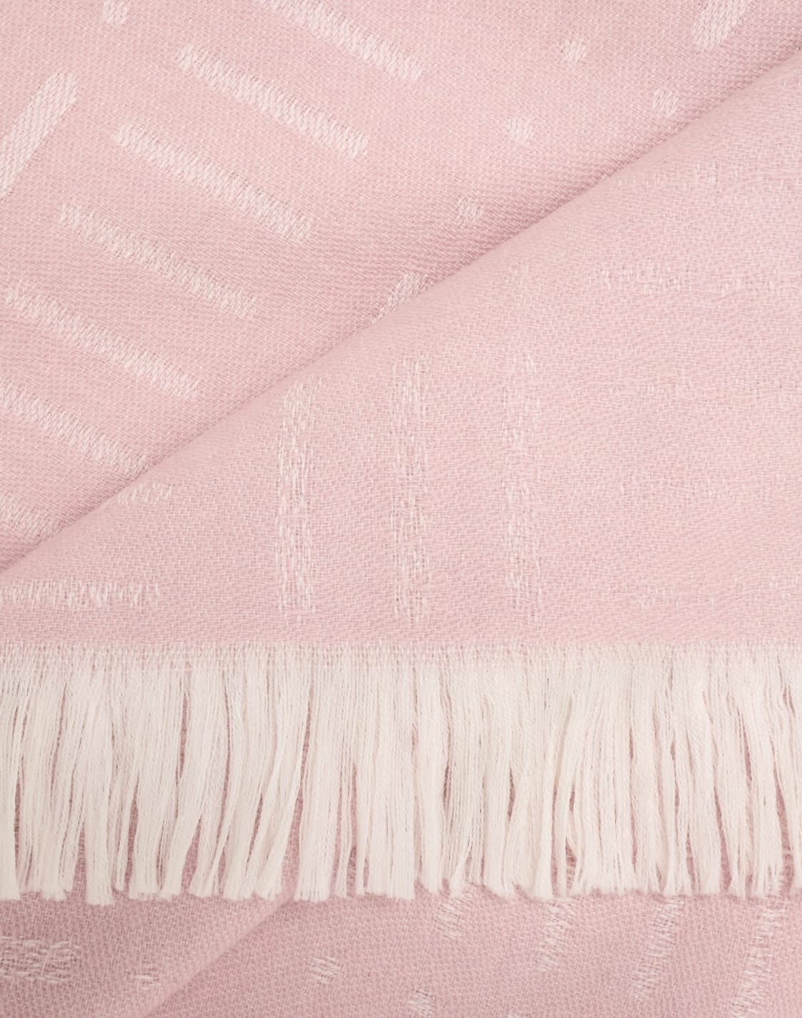 sciarpa-in-lana-con-motivo-jacquard-geometrico-rosa--emporio-armani