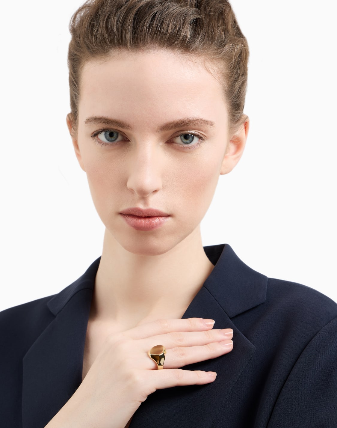ring-mit-zentralem-punkt-aus-goldfarbenem-messing-mehrfarbig--emporio-armani