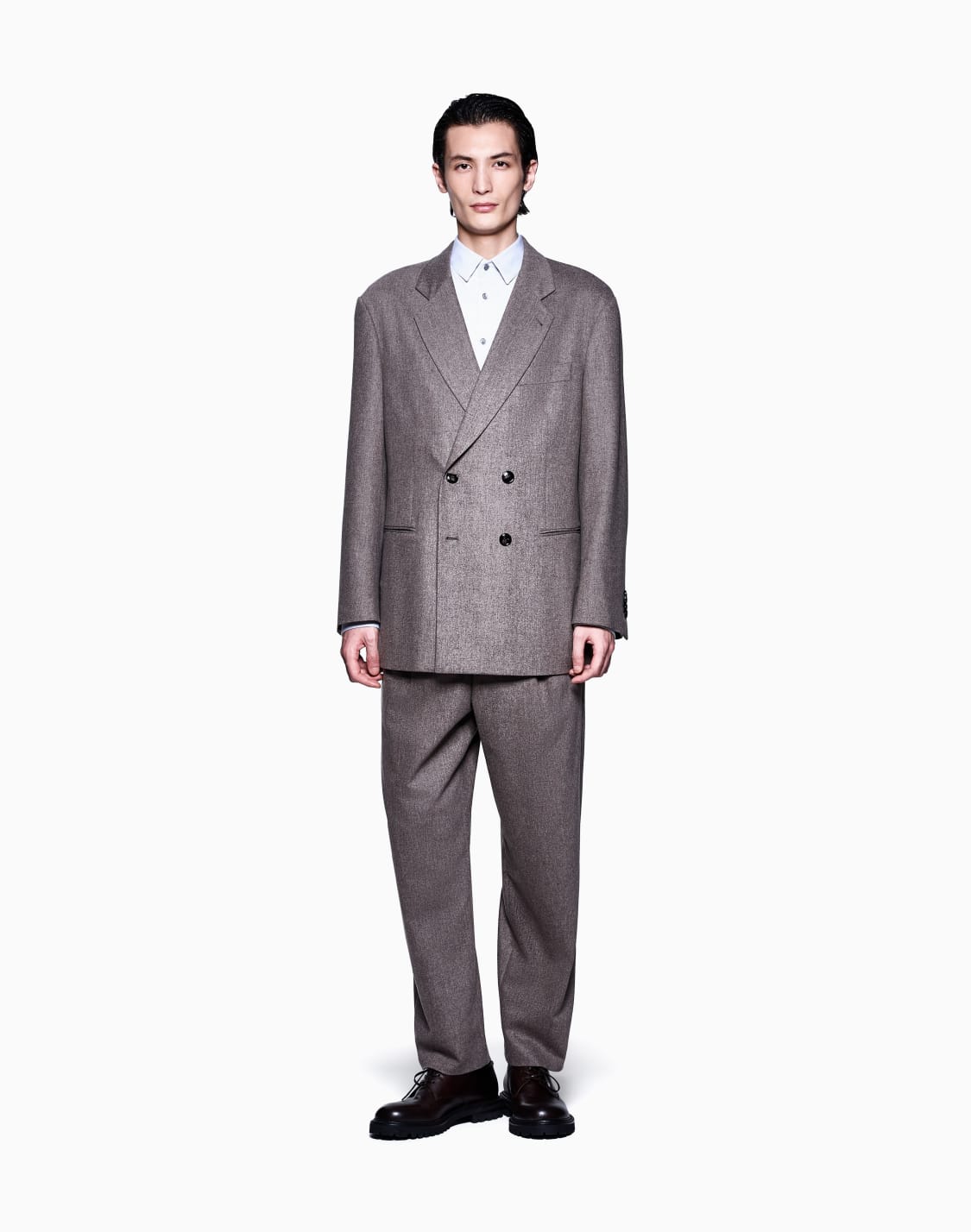 abito-doppiopetto-linea-heritage-in-lana-vergine-e-cashmere-effetto-denim-beige--giorgio-armani