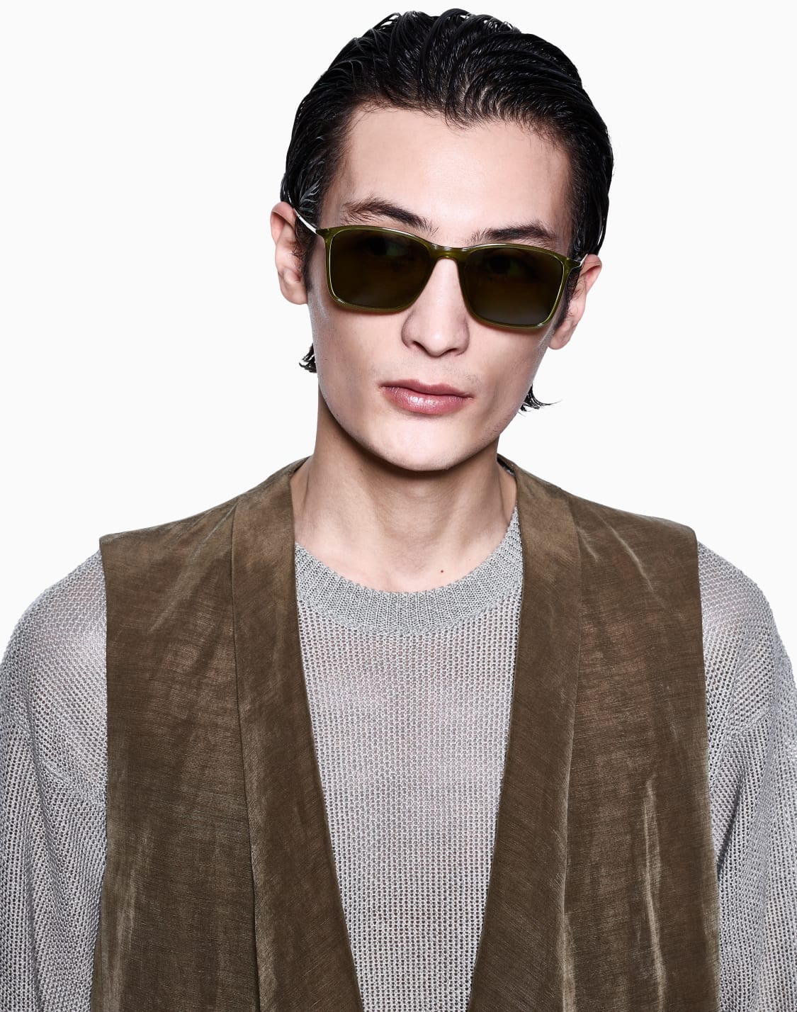 occhiali-da-sole-uomo-forma-pillow-verde--giorgio-armani
