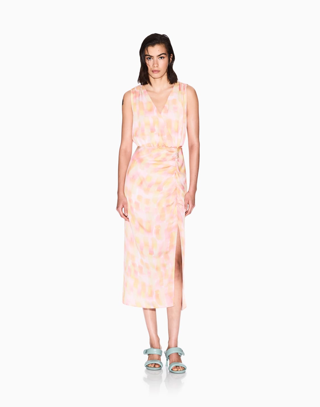 vestido-largo-con-estampado-abstracto-rosa--armani-exchange